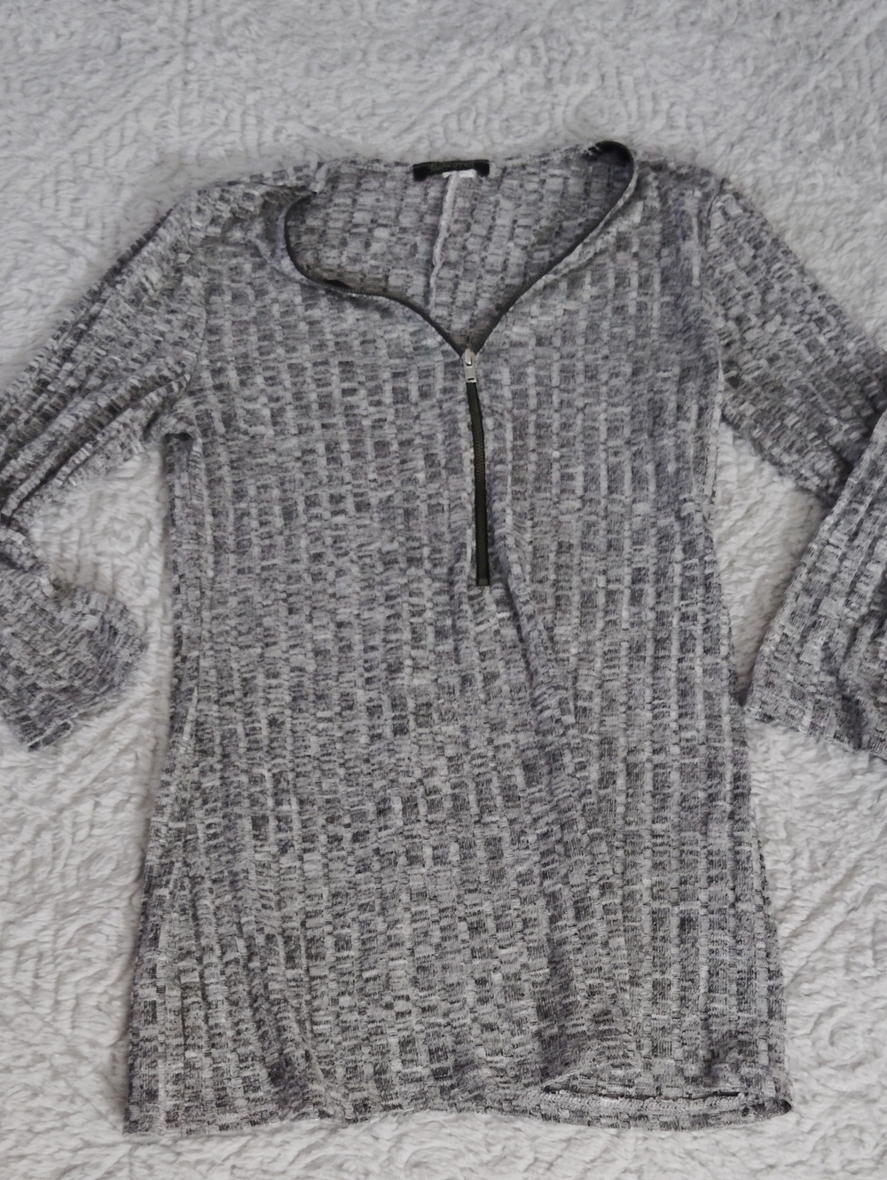 Cozy Gray Textured Knit Tunic with Front Zip